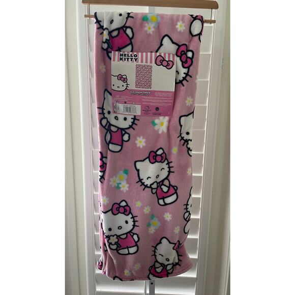 Hello Kitty Pink Silk Touch Throw Blanket 50 x 70 Plush Soft Cozy NEW Sanrio - Picture 1 of 7